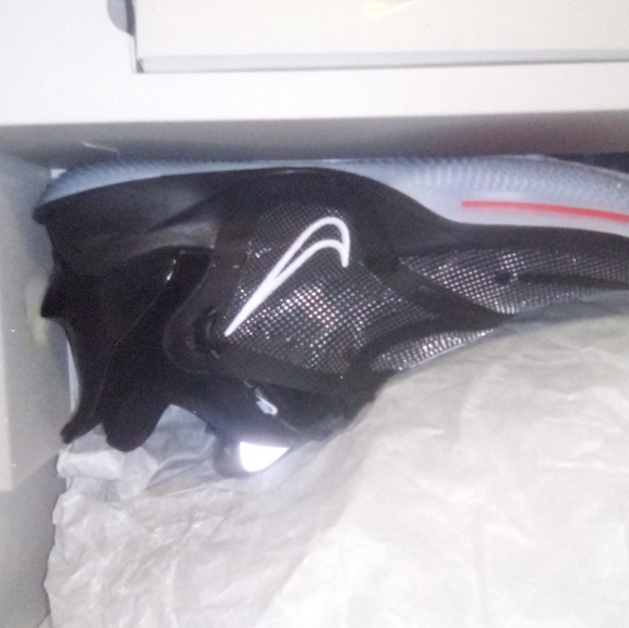 Nike Adapt BB 2.0 - Picture 3 of 16